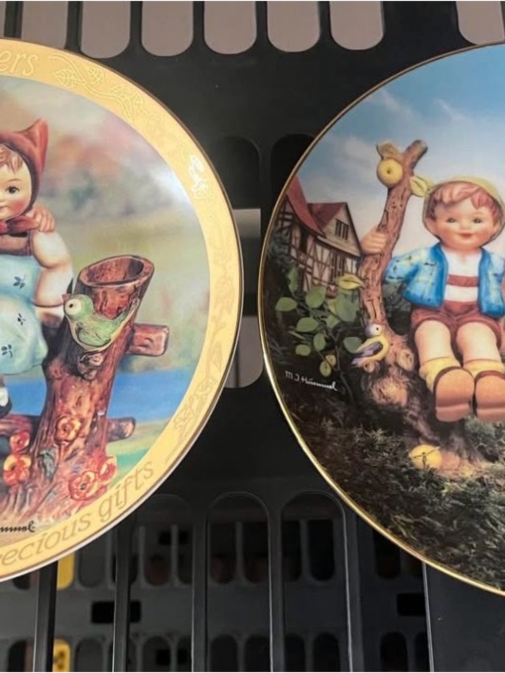 Set of 2 Hummel Decorative Collector Plate Set - Pastel Kids Artwork
